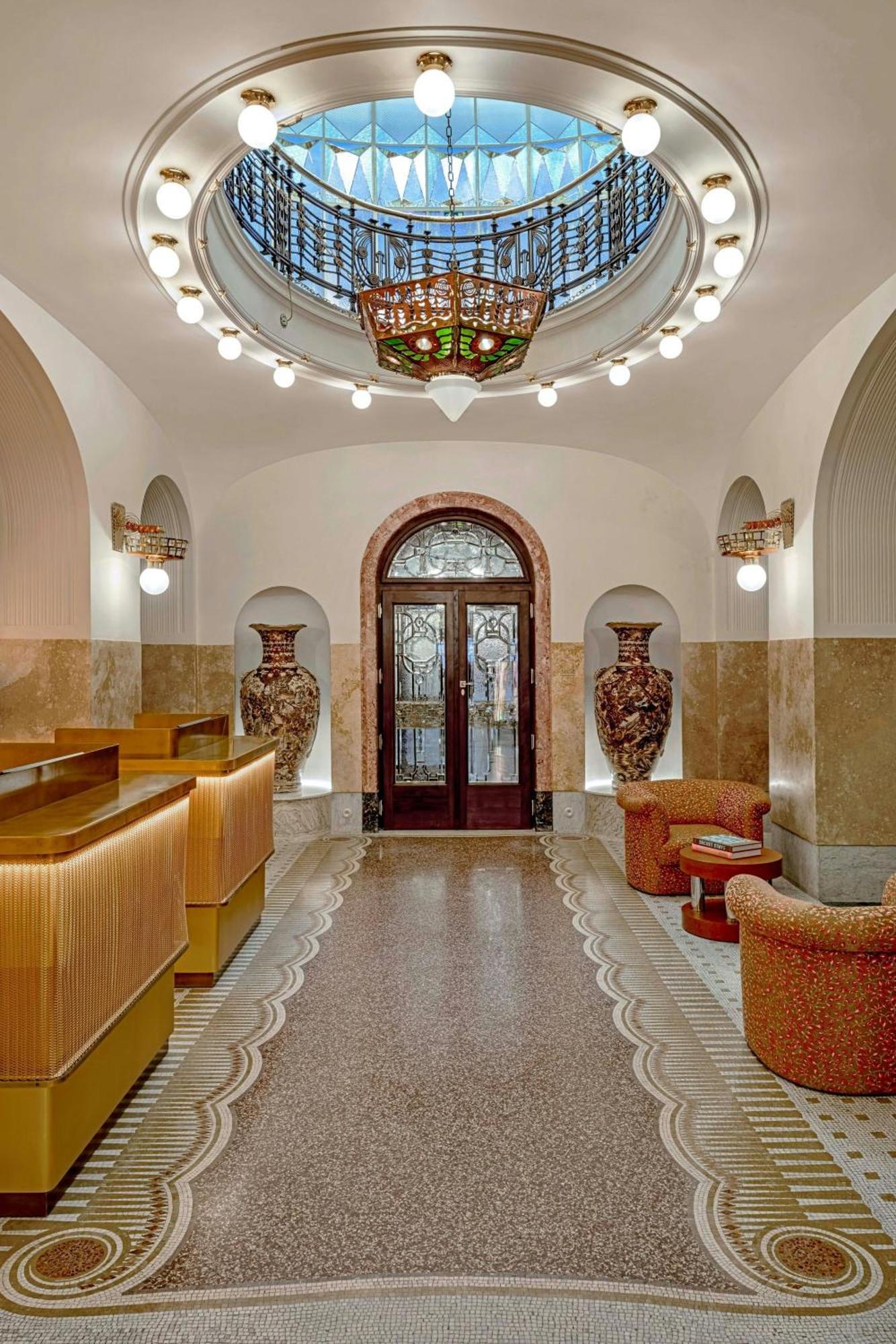 W Prague Hotel Ngoại thất bức ảnh