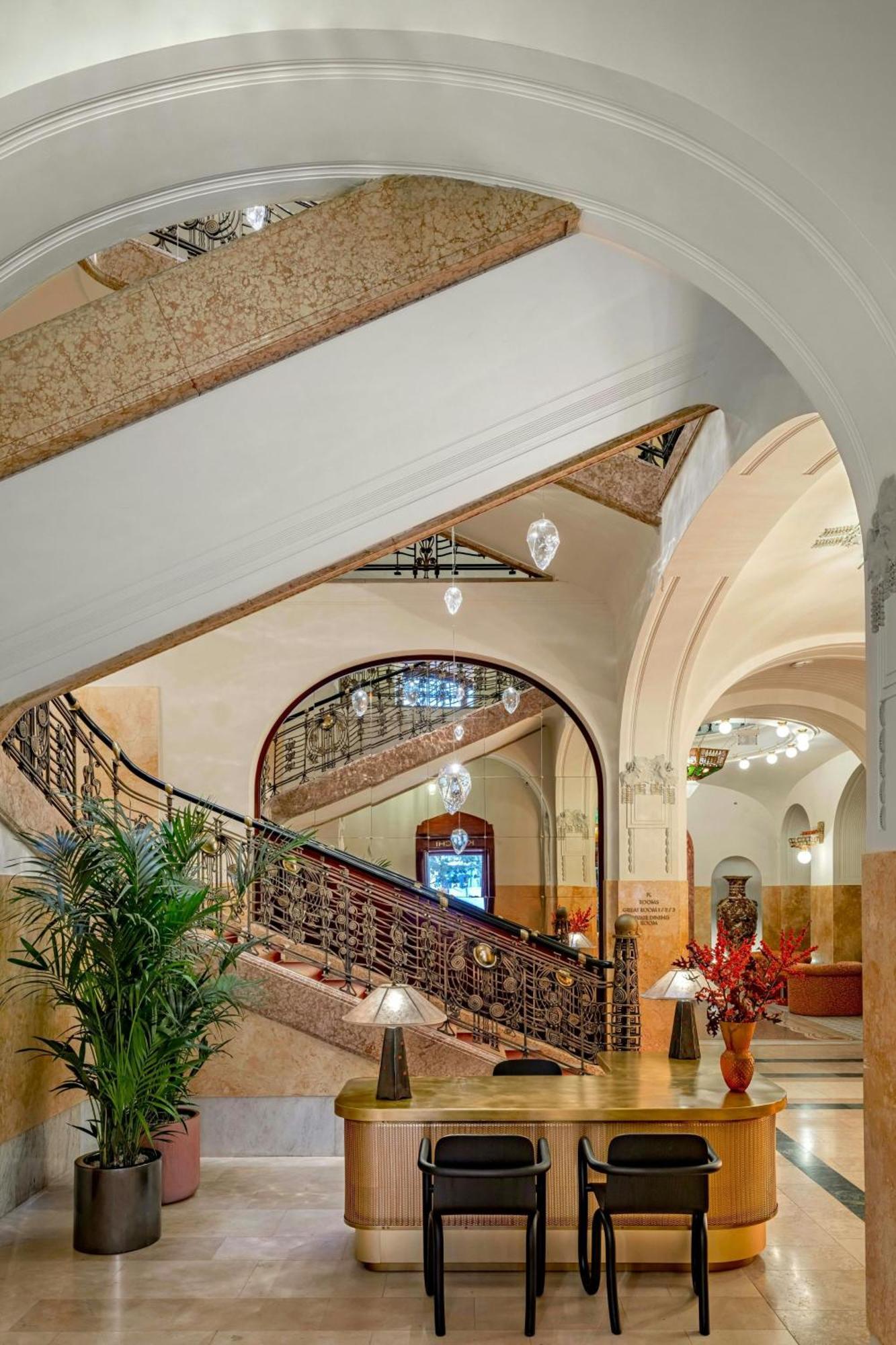 W Prague Hotel Ngoại thất bức ảnh