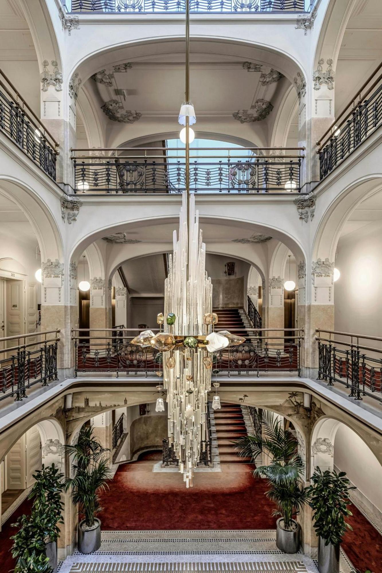W Prague Hotel Ngoại thất bức ảnh